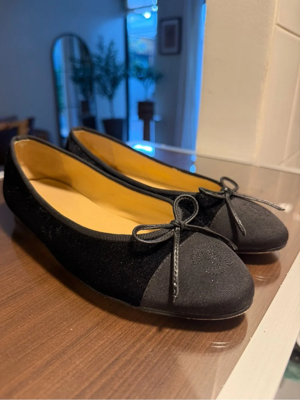 CHANEL Black Velvet Ballet Flats with Bow Trim - Picture 3 of 5